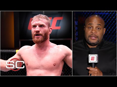 丹尼爾-科米爾（Daniel Cormier）回顧了UFC 259比賽中揚-布洛喬維茨（Jan Blachowicz）擊敗以色列-阿德桑亞（Israel Adesanya）的比賽情況 - 體育中心 (Daniel Cormier recaps Jan Blachowicz beating Israel Adesanya at UFC 259 | SportsCenter)