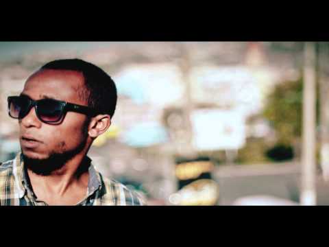 INTAAH- SAINA TONGA feat ROY RAKOTO. Réal. MG Pictures.