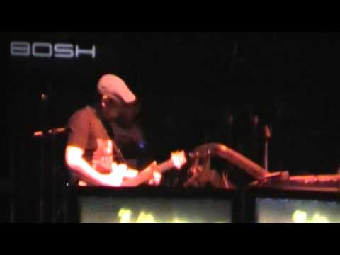 Logika Indonesia (Melangkah) Ft. Evony Arty (Rising Star Indonesia) LIVE @ boshe