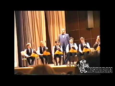 Юные воронежские балалаечники в зале Воронежской филармонии (1994)