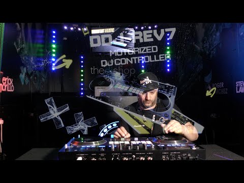 Pioneer DDJ-REV7 Battle-Style DJ Controller - Full Overview