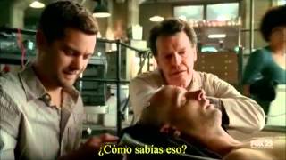 Fringe 1x07 Descargas Escena