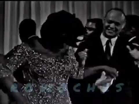 Mahalia Jackson in rare form singing "Didn't It Rain"