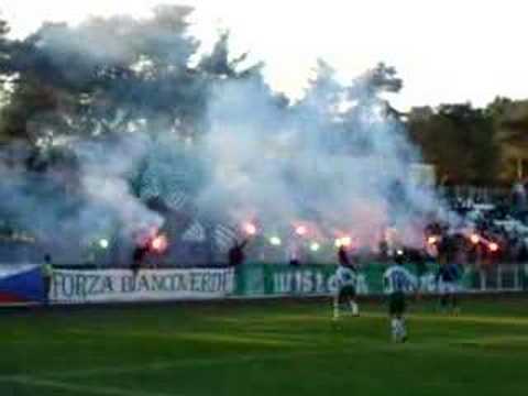 WISŁOKA - Hutnik Kraków (śr.) 2007.X.10