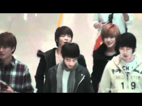 [FC][101121] SHINee JongHyun - Eye Contact @ Incheon Airport