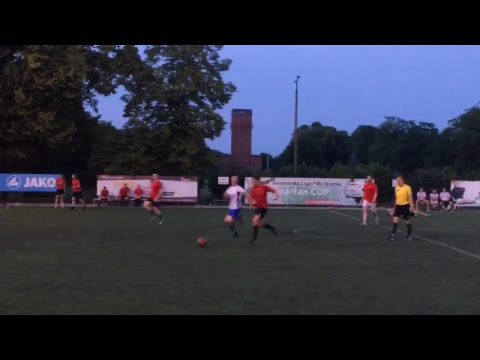 30.0 JM Auto Team (białe) - Primavera (czerwone)