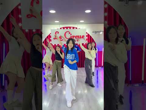 Các bạn chọn Team nào? | Battle Dance Trend tắt đèn douyin | Follow Thầy để xem nhiều Clip nhảy hơn