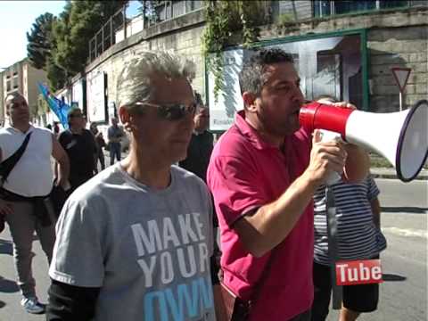 LAVORO: COSENZA - UNA MANIFESTAZIONE PER CHIEDERE RISPOSTE