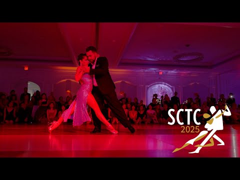 Clarisa Aragon & Jonathan Saavedra performing to "Vuelvo Al Sur" at the 2025 SCTC