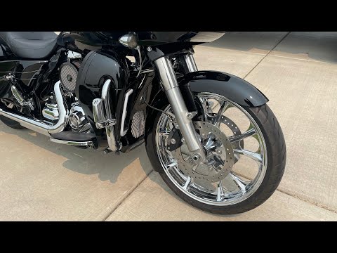 AdvanBlack 21” Reveal Wrapper Hugger Front Fender