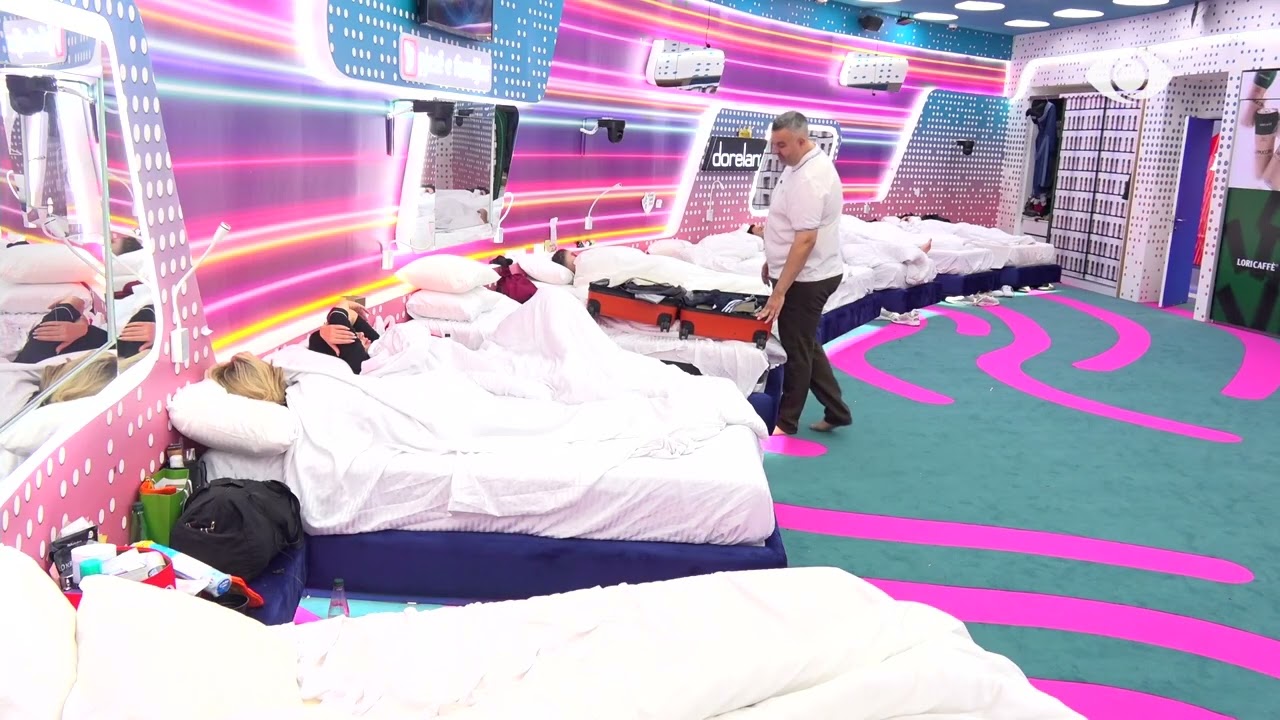 “Je njeriu më antisocial”/ Vijon debati mes Nikol dhe Rogertit