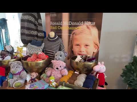 Woolhouse - live Christmas market. Ovelgonne Castle