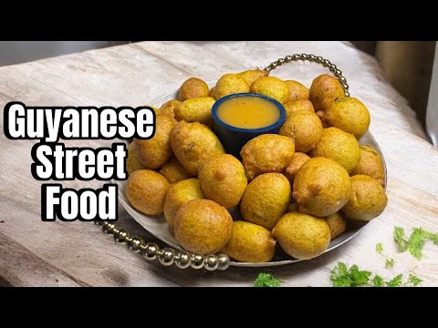 How To Make Guyanese Pholourie #guyaneserecipe #guyanesestyle #streetfood #recipe #villagelife