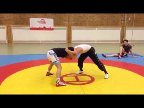Fast Wrestling Technique - Schnelle Ausführung einer Ringer-Technik