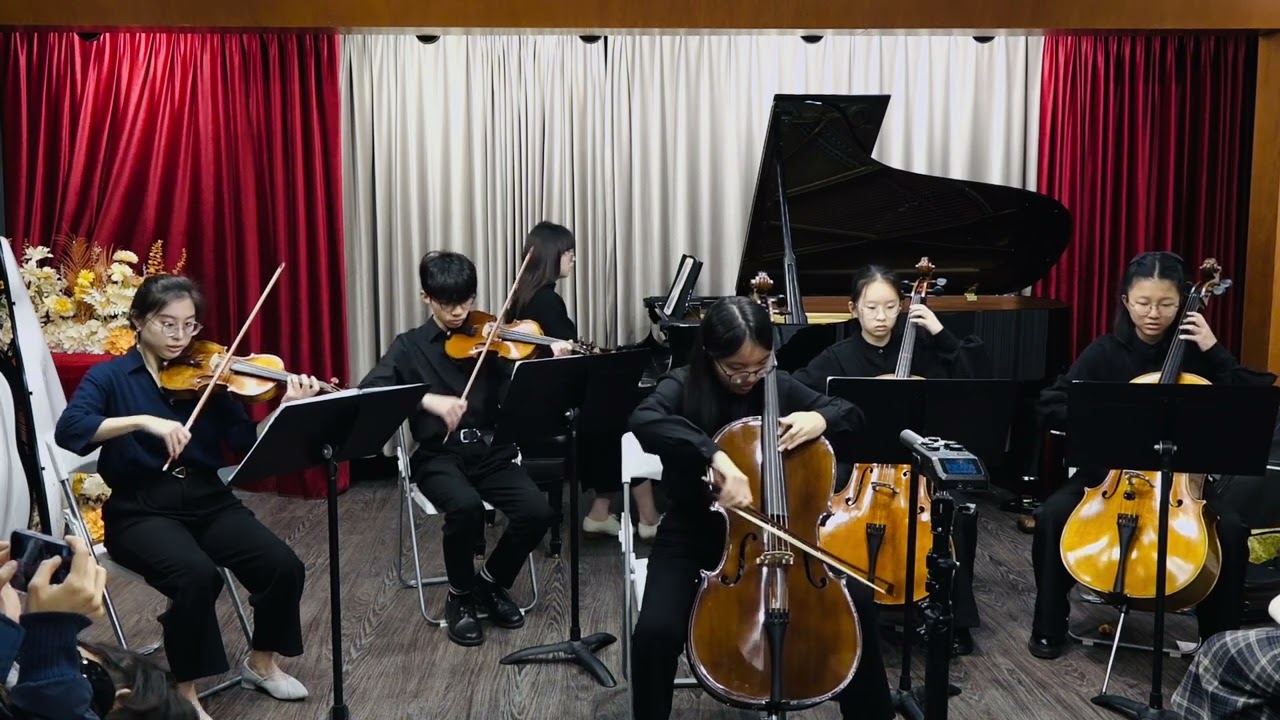 J.S. Bach & Charles Gounod - Ave Maria