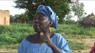 preview picture of video 'Senegal: Keur Diatta:  Village Migrant (Migrant Village)'