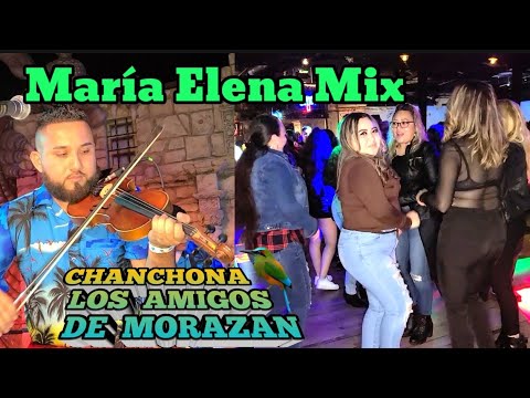 María Elena Mix (c) Los Amigos de Morazan. 🇸🇻  Festival Campirano de San Miguel en Irving Texas.