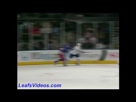 TOR 1 @ NYR 5 - Aaron Voros Scores - 100407