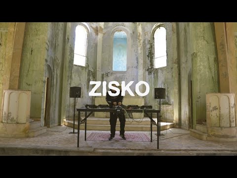 Zisko | Unaestheic | Monasterio