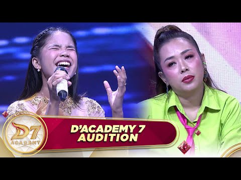 Nyanyi Sekali Gak Cukup! Soimah Ngetest Terus Kemampuan Vocal Nia-Samarinda! | D'academy 7 Audition