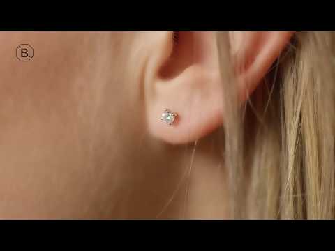 BAUNAT - 0.30 carat classic diamond earrings in white gold with four prongs