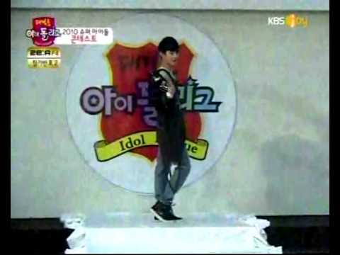 ZE:A Siwan being sexy?