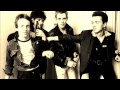 THE CLASH Listen