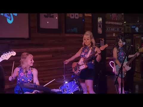 The Surfrajettes - Toasted Western/Jolene/GhostRiders - Green Bay Distillery, Green Bay WI 9-30-2025