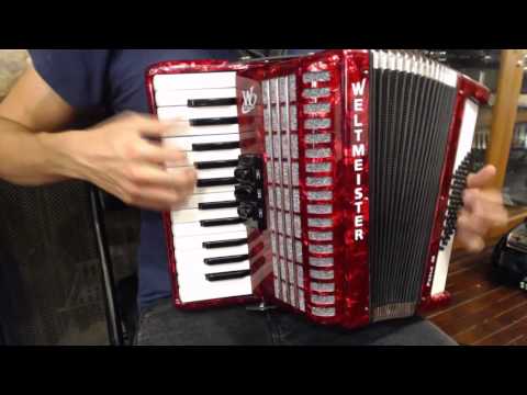 How to Play a 48 Bass Accordion - Lesson 7 - Blues Scale in C - 12 Bar Blues
