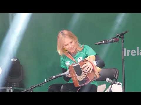 Sharon Shannon And Band Performing Neck Belly Reels At The London St Patricks Celebration.12/03/23