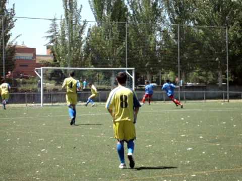 75 minutos. Internada de Javi para el At. Valdeiglesias y paradón de su tocayo del San Juan