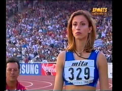 Niki Xanthou long jump at the 1997 world championships in Athens