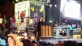 Alicia Keys, &quot;The Gospel&quot;, opening song, live@ Times Square NYC, October 9, 2016