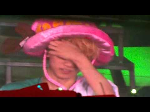 110910 shinee singing HB to KEY+jongkey~