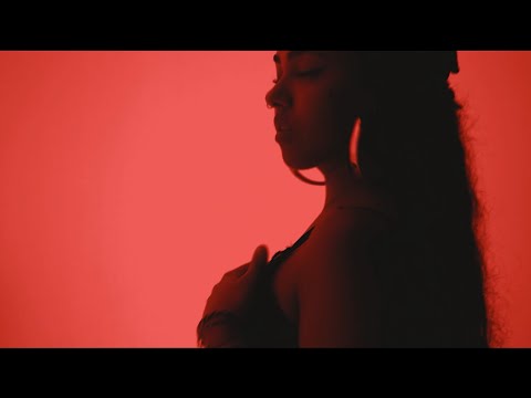 LEONEL - MAMI MUÉVELO 