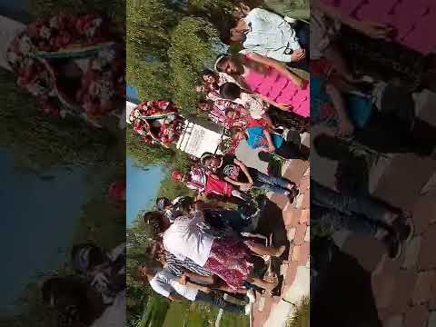 Punerea coroanelor pe monumentul eroilor comuna Topana, județul Olt.