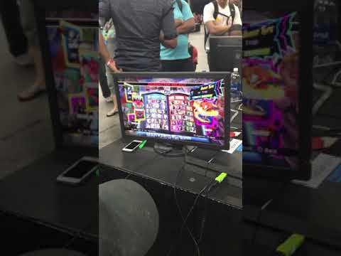 EVO 2017 Pools UMVC3 - Apologyman vs Quackbot (PC Marvel God) +Crowd Reactions