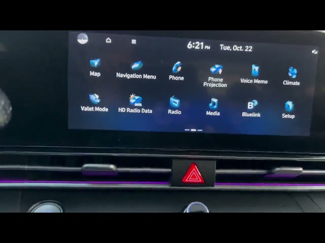 2023 Hyundai Elantra Preferred w/Tech Package Clean Carfax |... in Cars & Trucks in London