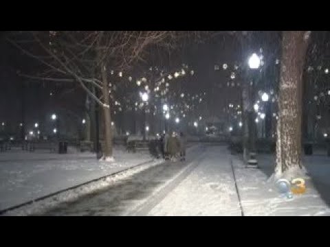 Philadelphia Under Snow Emergency As Nor'easter Arrives In Area