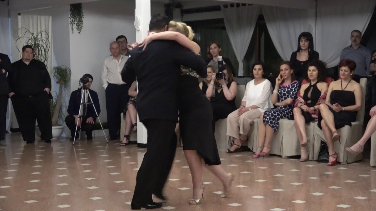 Suyay Quiroga y Diego Luciano Chandia -  White Garden - Bari  28.04.2019  1.3