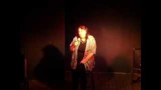 Un día de Domingo Autor Ana Gabriel