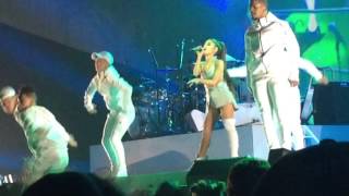 Download lagu Ariana Grande - Greedy Verizon Center 2/27/17 mp3
