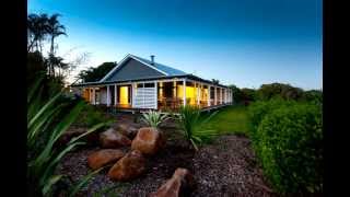 preview picture of video 'Toraja Luxury : Holiday Accommodation Byron Bay'