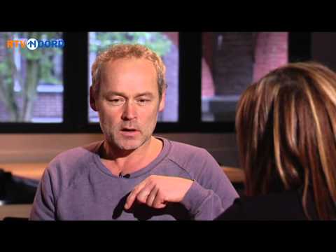 Acteur Marcel Hensema in Boven het Maaiveld [17-11-2013] - RTV Noord