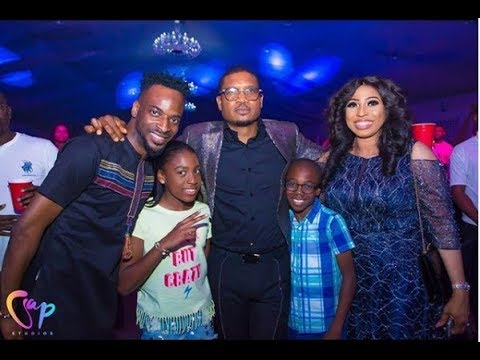 Shina Peller Storm Aquila's Show With His Wife And Super Cute Kids In His Expensive Car