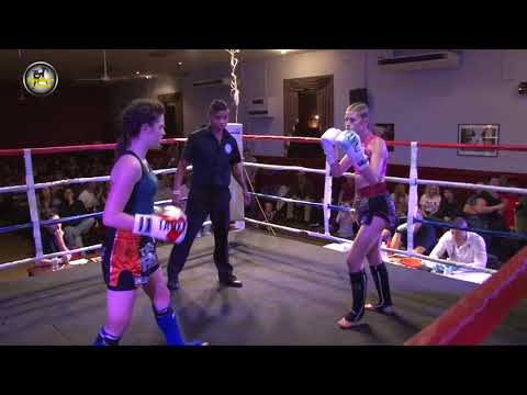 Carlotte Grey VS Shannon Hands