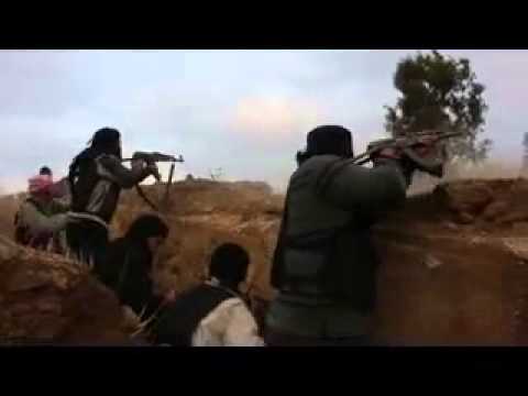 تمشيط الخنادق حول السرية الرابعة التابعو للواء 61 في محافظة القنيطرة بعد السيطرة علهيا من قبل لواء تبارك الرحمن