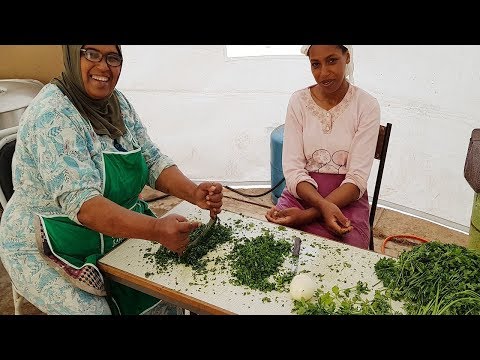 الحريرة المغربية التقلدية من يد الطباخة سعدية العلوي# سلسلة أطباق بلادي المغرب (الحلقة 54)