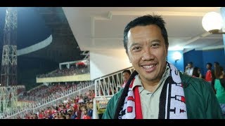 Imam Nahrawi 'Diserbu' Ibu-ibu di Final Tenis Ganda Campuran Asian Games 2018