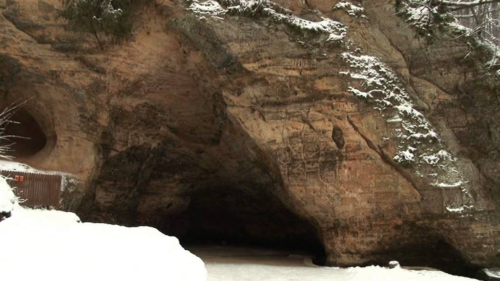 Izdots unikāls novadpētniecības materiāls par vēsturiskajiem uzrakstiem Gūtmaņalā